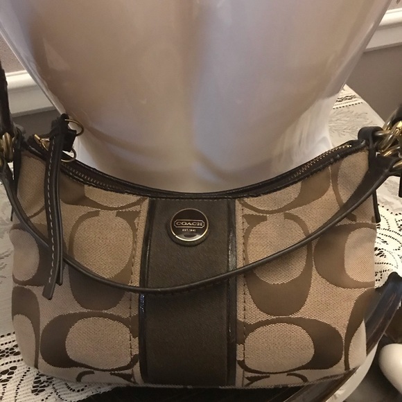 Coach Handbags - FLASH SALE !COACH SIGNATURE CROSSBODY IN JACQUARD